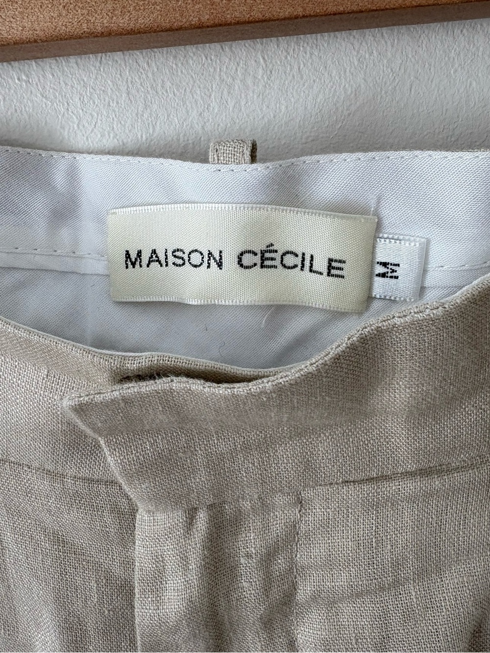 Maison Cécile 100% Linen Pleated Shorts Beige Minimalist Luxury Size Medium - Picture 5 of 6